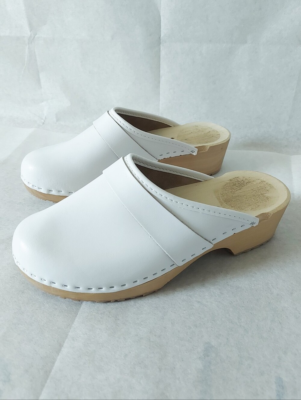Swedish Comfort Platform Wooden Chunky Heel Clogs Size 39 White Leather Comfort